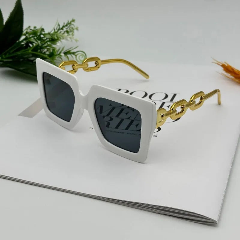 Beaira New Women's Small Frame Sunglasses Women Fashion Square Sun Glasses Outdoor Travel Trend Eyewear Shades UV400 Oculos De Sol