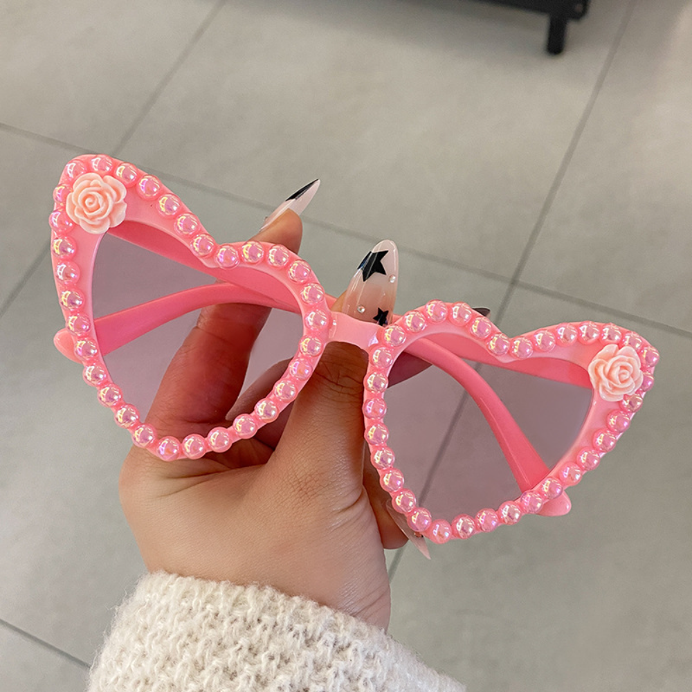Beaira Luxury Bachelorette Party Bride Sunglasses Heart Shaped Sun Glasses For Women Bridesmaid Bride Wedding Party Photo Tools Gift