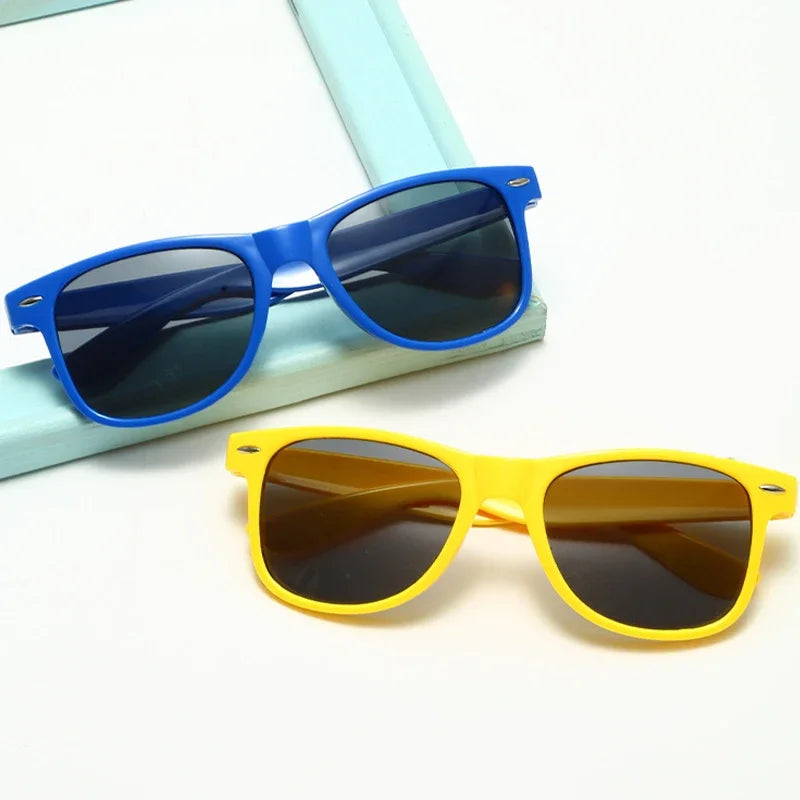 Beaira Fashion Brand Adult Sunglasses Anti-UV Women Men Outdoor Sun-shading Eyeglasses Unisex Sports Travel Shades Eyewear Goggles