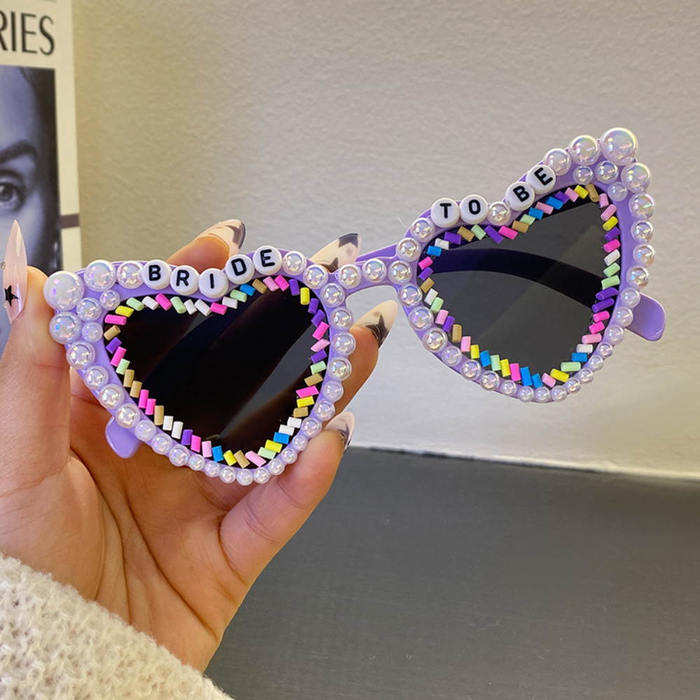 Beaira Luxury Bachelorette Party Bride Sunglasses Heart Shaped Sun Glasses For Women Bridesmaid Bride Wedding Party Photo Tools Gift