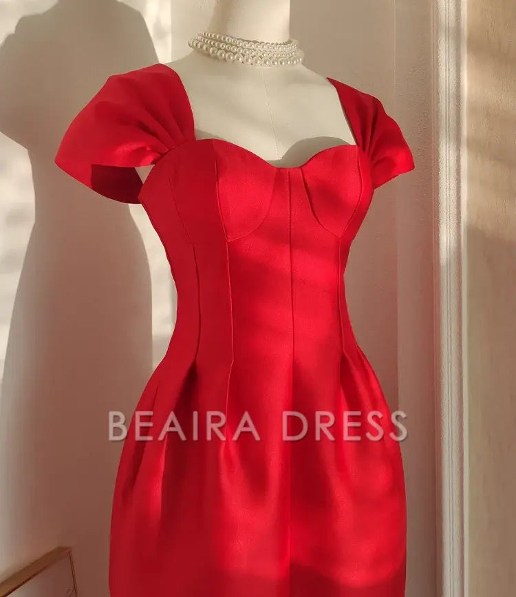 Beaira Sexy A line Sweetheart Red Satin Knee Length Homecoming Dresses Birthday Outfits