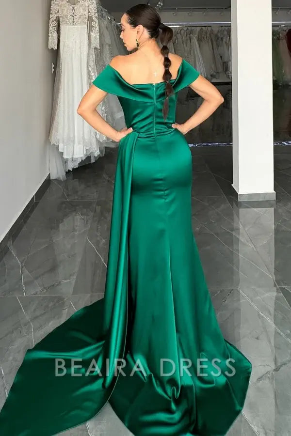 Beaira Simple & Elegant Sheath Off Shoulder Sleeveless Evening Formal Gown Dark Green Back Zipper Pleated High Side Slit and Train Prom Party Dress
