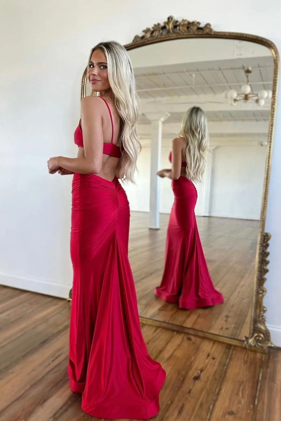 Sleek Mermaid Spaghetti Strap Cutout Red Maxi Prom Dress