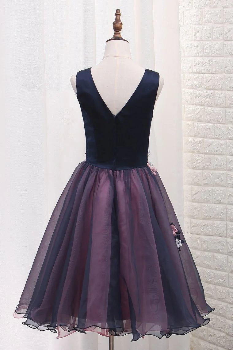 V Neck Homecoming Dresses Organza A-Line With Appliques