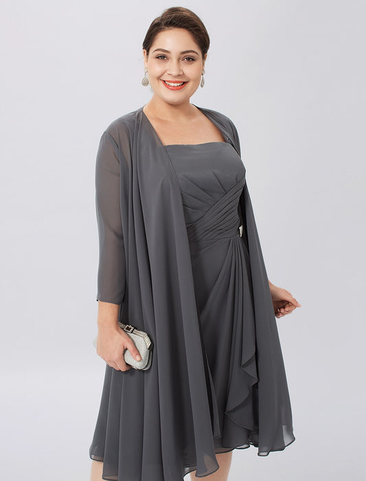 A-Line Mother of the Bride Dress Formal Plus Size Elegant Straps Knee Length Chiffon Sleeveless yes with Criss Cross Pleats