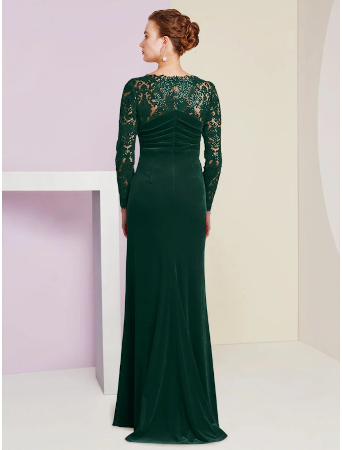 A-Line Mother of the Bride Dress Wedding Guest Elegant Party Scoop Neck Floor Length Velvet Long Sleeve with Lace Sequin Split Front
