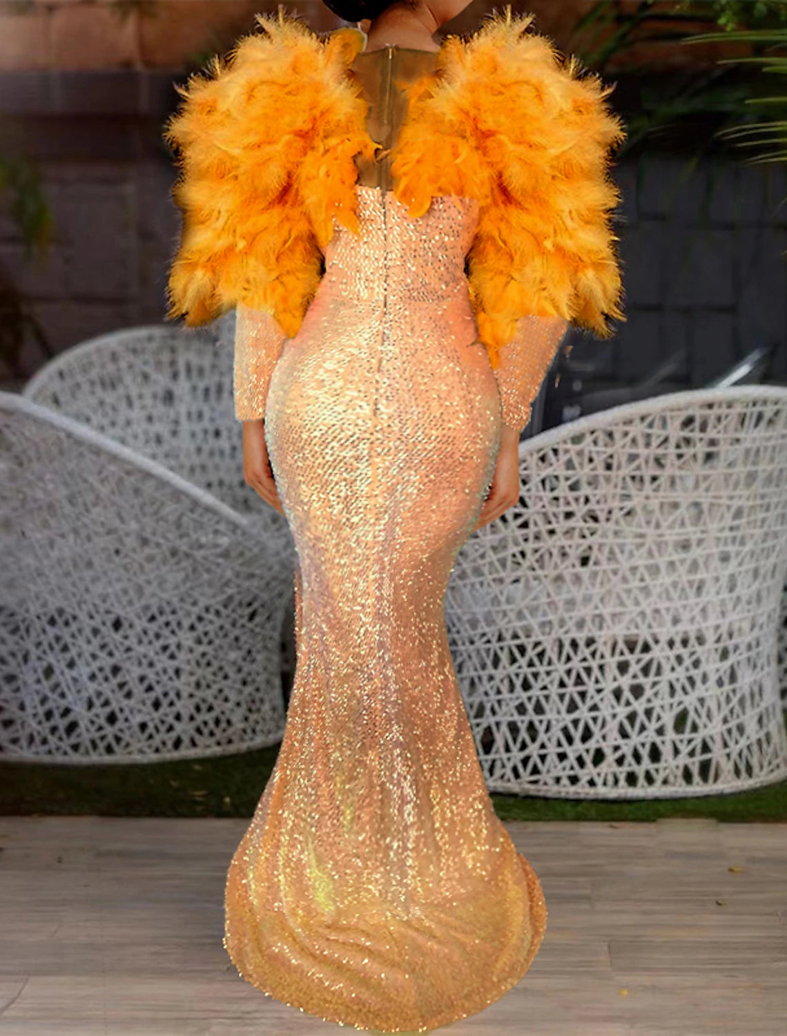 Mermaid / Trumpet Evening Gown Sparkle & Shine Dress Carnival Christmas Floor Length Long Sleeve V Neck Sequined with Feather Crystals