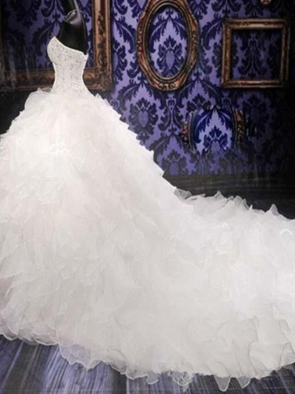 Ball Gown Sleeveless Sweetheart Chapel Train Beading Sequin Organza Wedding Dresses