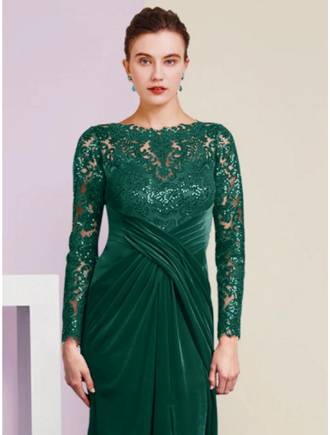 A-Line Mother of the Bride Dress Wedding Guest Elegant Party Scoop Neck Floor Length Velvet Long Sleeve with Lace Sequin Split Front