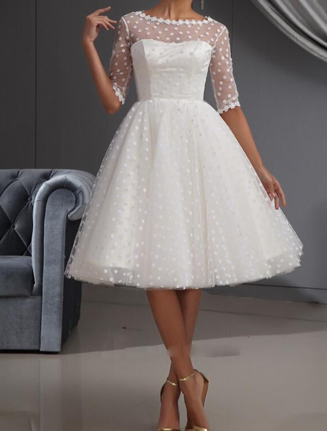 Bridal Shower Vintage 1940s / 1950s Little White Dresses Wedding Dresses A-Line Scoop Neck Half Sleeve Knee Length Tulle Bridal Gowns With Embroidery