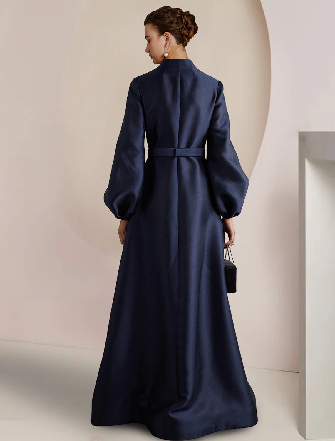 A-Line Mother of the Bride Dress Wedding Guest Party Elegant V Neck Floor Length Satin Long Sleeve with Pearls