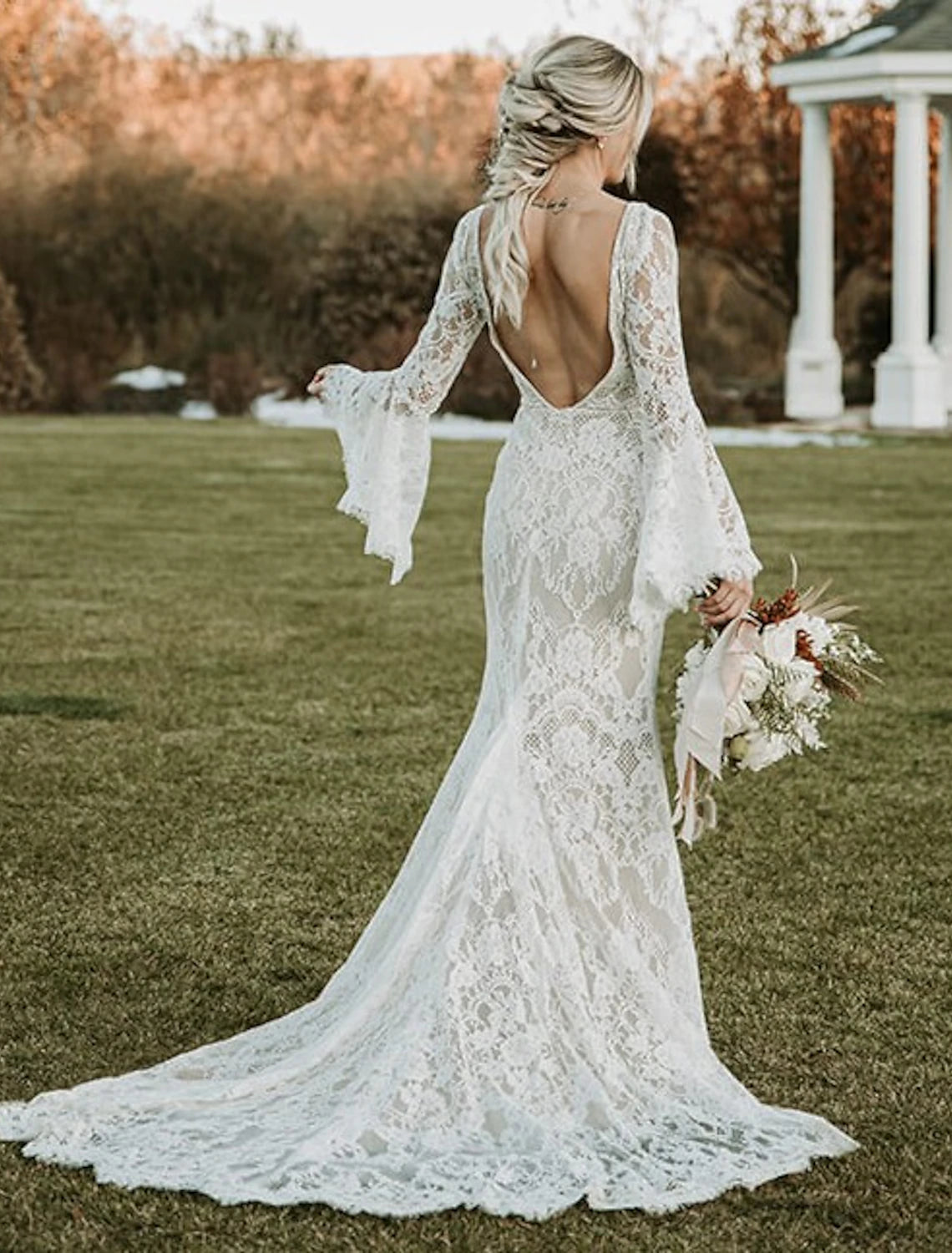 Beach Boho Wedding Dresses Mermaid / Trumpet V Neck Long Sleeve Court Train Lace Bridal Gowns With Appliques Solid