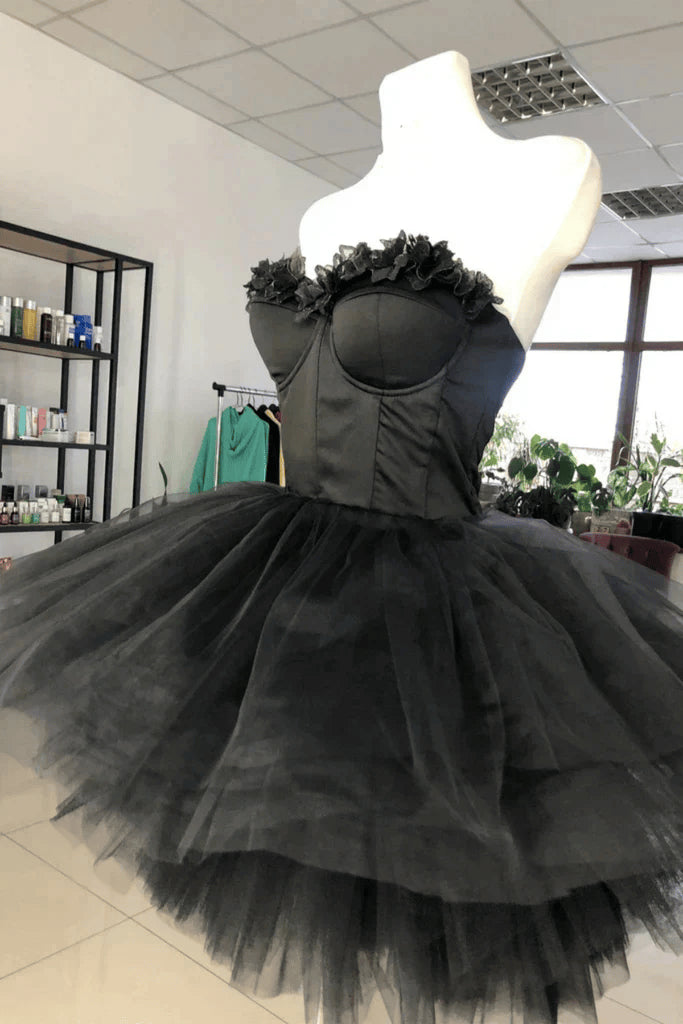 Beaira Black Tulle Sweetheart Short Homecoming Dress Black Prom Dress