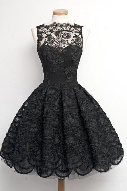 A-Line Scalloped-Edge Sleeveless Vintage Black Lace Knee-Length Homecoming Dress