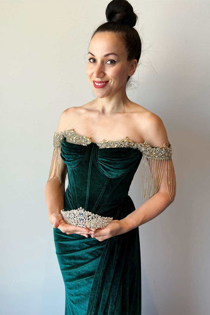 Amazing Emerald Velvet Off-the-Shoulder Fringe Slit Prom Dresses Evening with Attached Train