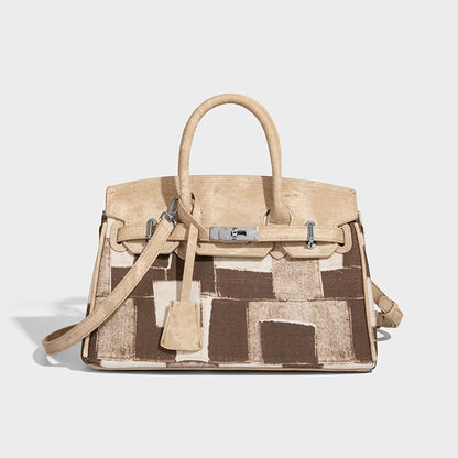 Beaira A niche retro yet cool and stylish platinum bag for women featuring a new denim style with a high-end feel It is a combination of a handheld single shoulder and crossbody design