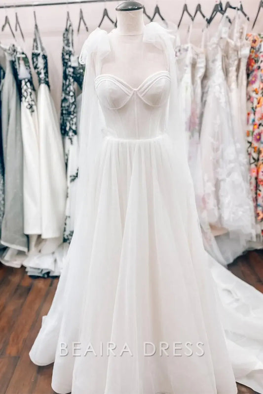 Beaira Elegant Sweetheart Neckline Tulle Wedding Dress with Sheer Cape and Bow Details for Enchanting Bridal Whimsy