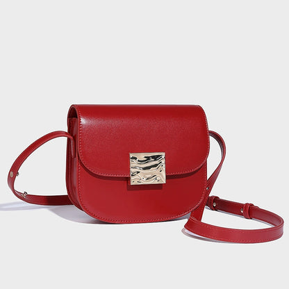 Beaira New autumn and winter saddle bag with fashionable and casual niche design diagonal cross bag versatile shoulder bag for holidays