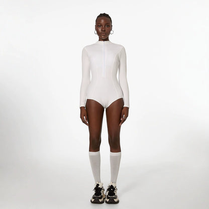Beaira White long sleeved swimsuit new one-piece swimsuit women's solid color hot spring diving suit