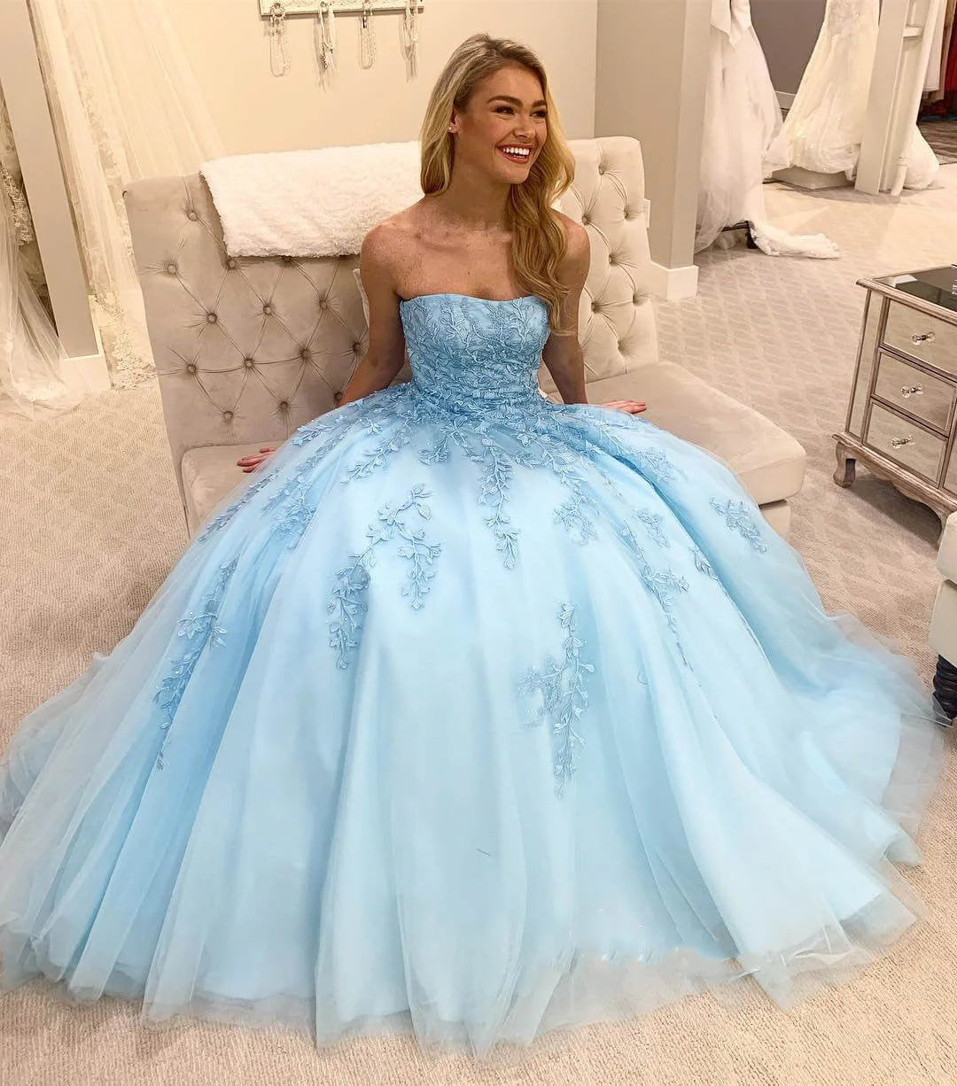 A Line Ligth Blue Tulle Long Strapless Lace Prom Dresses With with Appliques