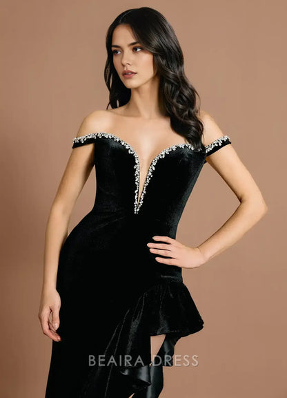 Elegant Off - Shoulder Velvet Maxi Dress with Embellished Neckline and Side Ruffle Prom Dress