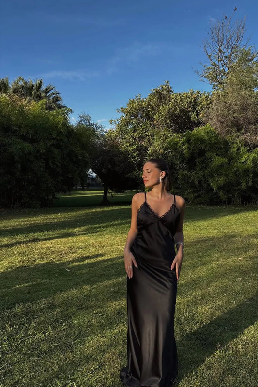 Elegant Sheath Spaghetti Strap Open-Back Black Floor-Length Prom Dress