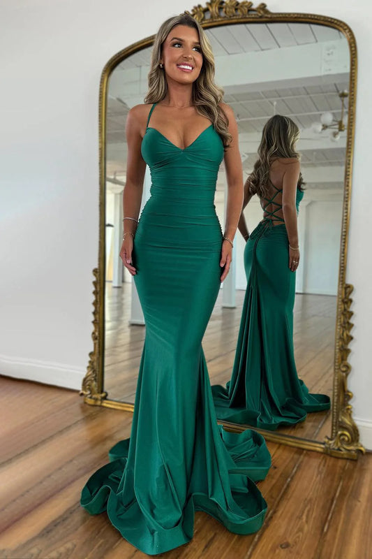 Glamorous Mermaid Spaghetti Strap Ruched Emerald Green Prom Dress