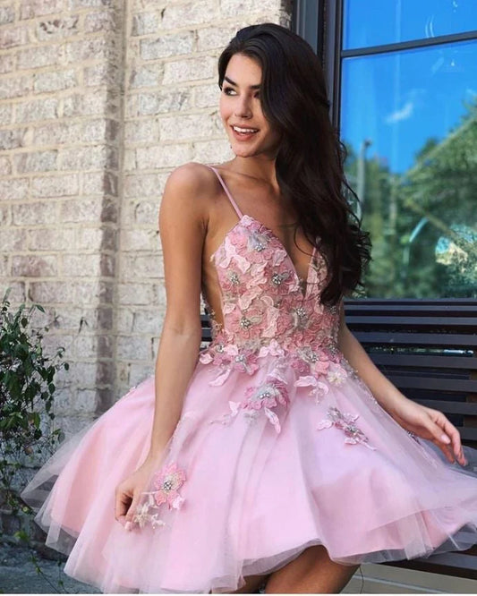 Hot Selling Spaghetti Straps Tulle Homecoming Dresses A Line Sweetheart With Appliques Lace Up