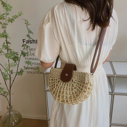 Beaira Ladies Semicircle Straw Handbag with Adjustable Strap Knitting Crossbody Bag Casual Sling Bag Travel Vacation Commute Bag