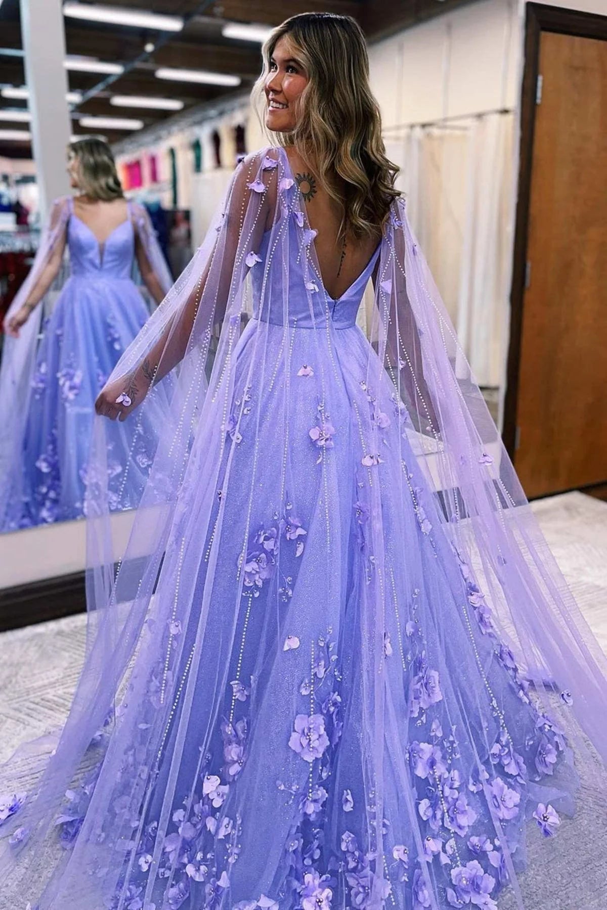 Luxury Ball Gown Tulle Spaghetti Straps 3D Flower Prom Dresses with Cape