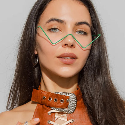 Beaira Motorcycle DrivingNew Fashion Crystal Sunglasses Frames For Women Small Diamond Eyeglasses Line Alloy Frame Goggles Unisex