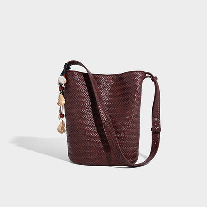 Beaira New niche hand-held woven bucket bag retro light luxury high-end tote single shoulder fashionable bag for women