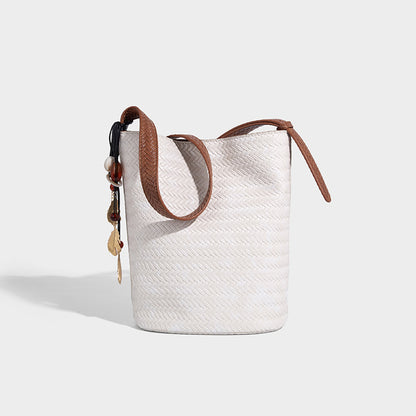 Beaira New niche hand-held woven bucket bag retro light luxury high-end tote single shoulder fashionable bag for women