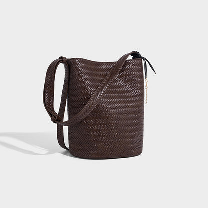 Beaira New niche hand-held woven bucket bag retro light luxury high-end tote single shoulder fashionable bag for women