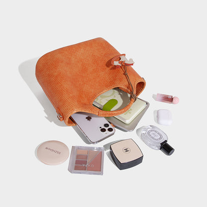Beaira Large capacity Western style handbag new fashionable one shoulder vegetable basket bag niche design woven commuting bag