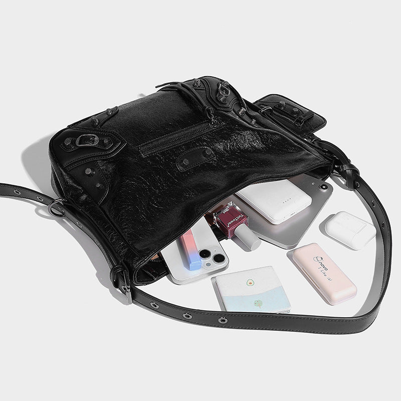 Beaira Millennium hot girl dark motorcycle style trendy handbag with niche design and rivets fashionable and versatile single shoulder armpit bag