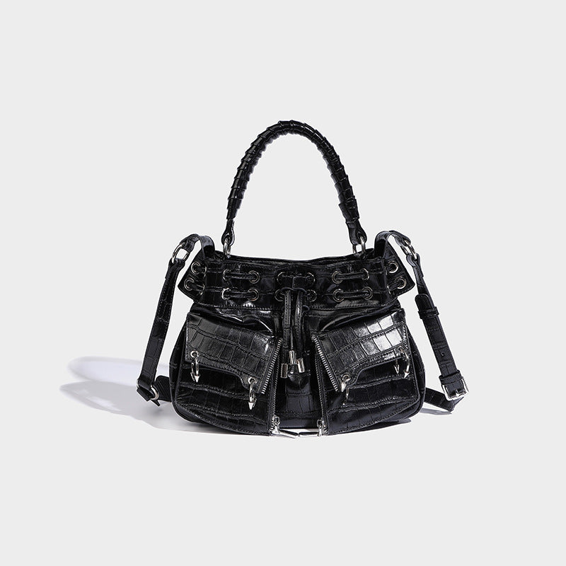 Beaira Summer new niche high-end silver crescent bag fashionable and versatile one shoulder armpit bag spicy girl motorcycle bag