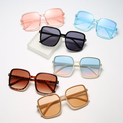 Beaira Square Sunglasses Woman Retro Vintage Gradient Sun Glasses Oversized Female Clear Lens Black White Oculos De Sol Glasses Women