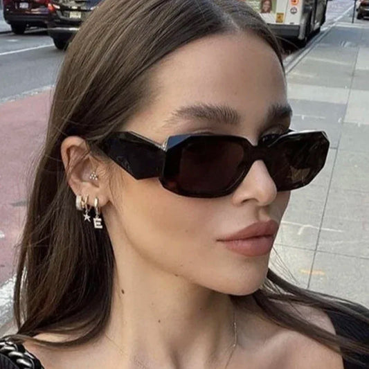 Beaira Vintage Oversized Sunglasses Women Brand Small Frame Retro Sun Glasses Female Fashion Shades Black Gradient