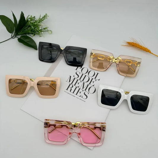 Beaira New Women's Small Frame Sunglasses Women Fashion Square Sun Glasses Outdoor Travel Trend Eyewear Shades UV400 Oculos De Sol