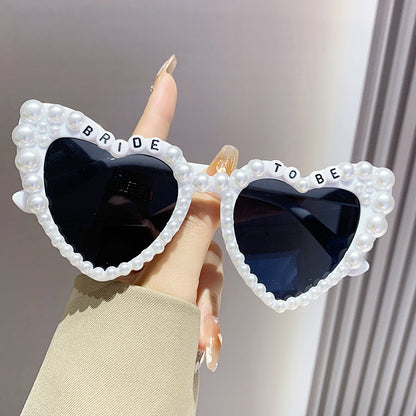 Beaira Luxury Bachelorette Party Bride Sunglasses Heart Shaped Sun Glasses For Women Bridesmaid Bride Wedding Party Photo Tools Gift