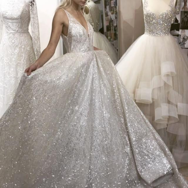 V-Neck Ivory Backless A-Line Sleeveless Elegant Plus Size Prom Dresses