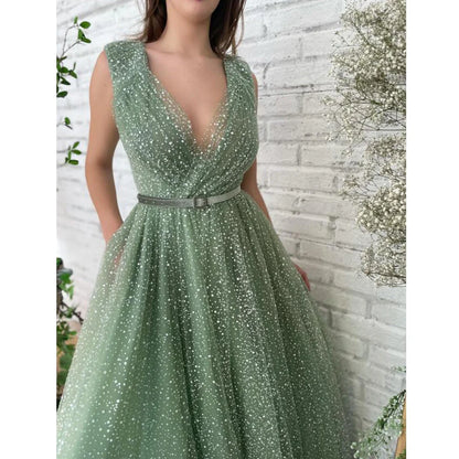 A Line V Neck Tulle Pleats Prom Dresses With Pockets