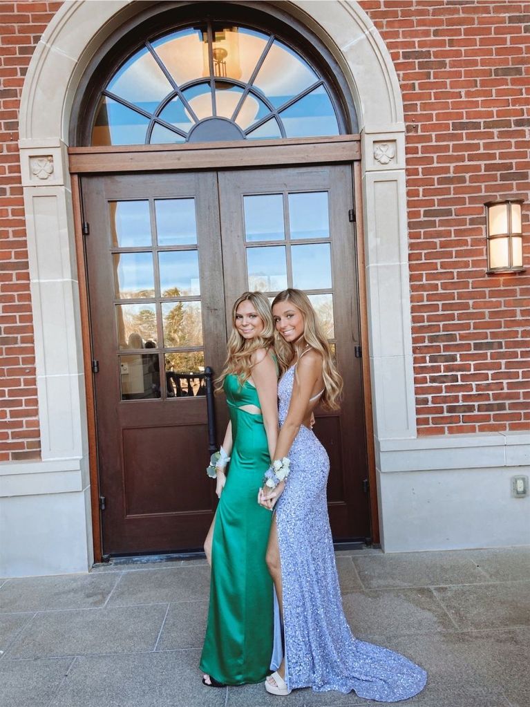 V Neck Mermaid Sequins Sleeveless Floor Length Prom Dresses With Split