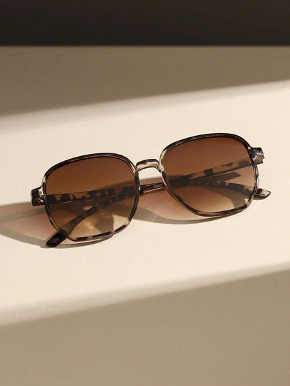 Beaira Unisex Geometric Modern Simple Style Classic Sunglasses For Outdoor Travel Holiday Driving Camping Daily Life Decoration