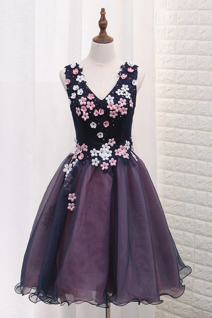 V Neck Homecoming Dresses Organza A-Line With Appliques