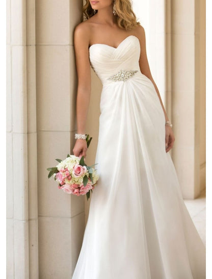 Hall Casual Wedding Dresses A-Line Sweetheart Strapless Sweep / Brush Train Chiffon Bridal Gowns With Crystals